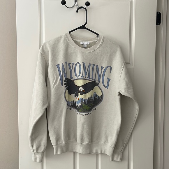 Beautiful TOPSHOP crewneck sweater - Picture 3 of 5